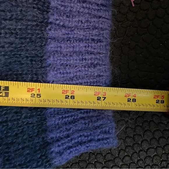 Vintage Mohair Sweater Size‎ large Hand Loomed Embroidered Abstract Design B12 - Picture 11 of 11